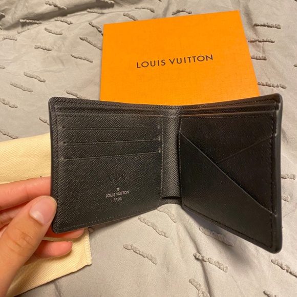 Louis Vuitton wallet - Picture 2 of 4